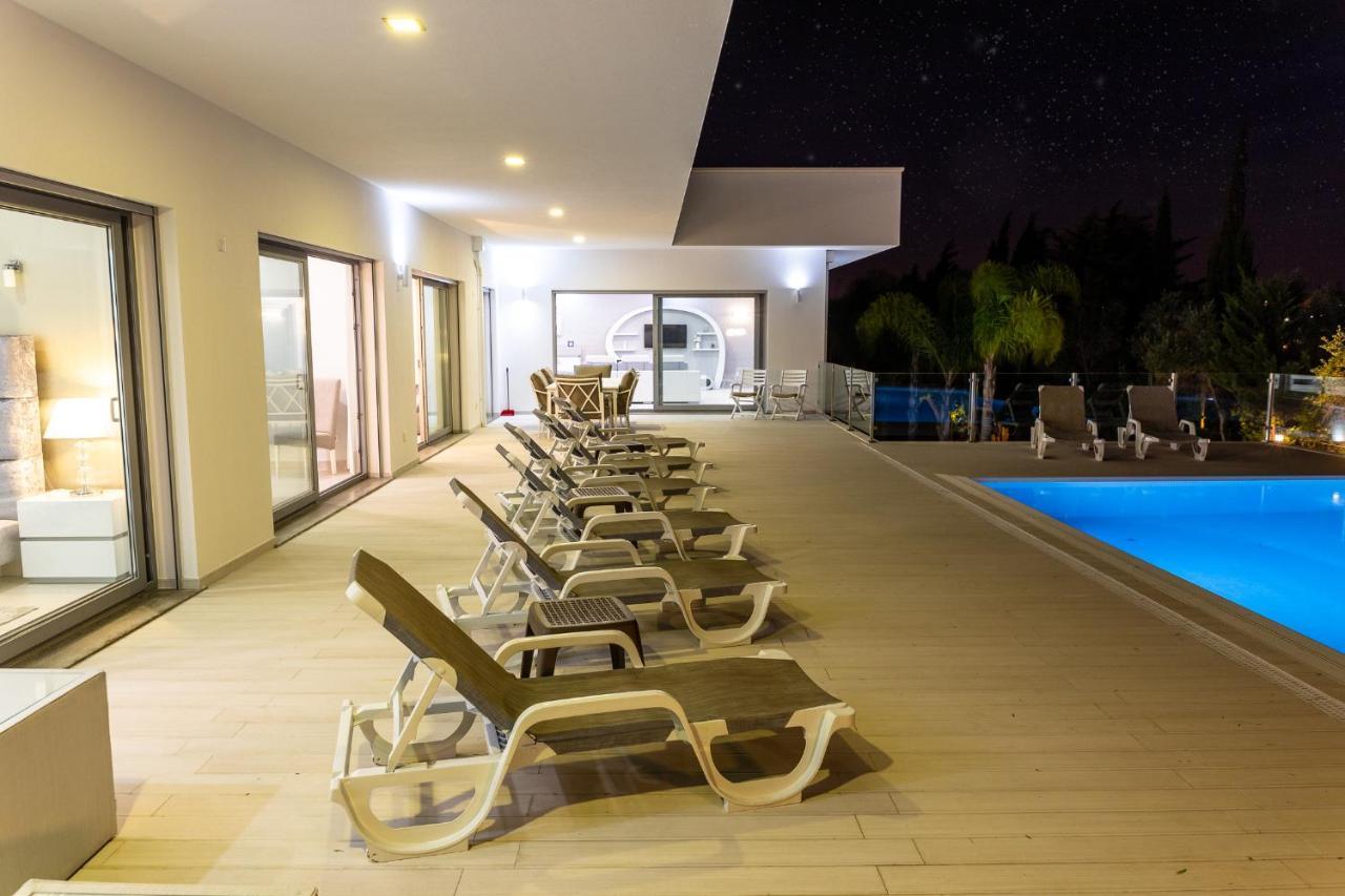 Fazenda Viegas Villa Lagos Buitenkant foto